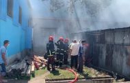 টাঙ্গাইলে এটিএম লুঙ্গি কারখানায় আগুন; ক্ষয়ক্ষতি ৫ কোটি