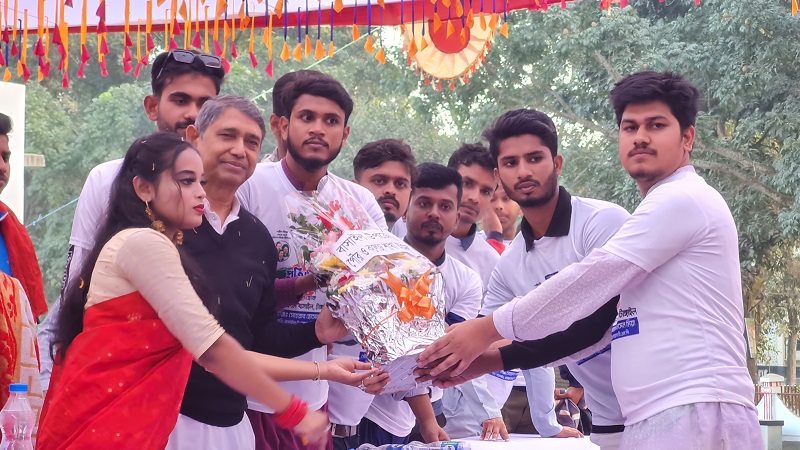 স্থানীয় সরকার নয় আগে জাতীয় নির্বাচন চাই: আহমেদ আযম খান