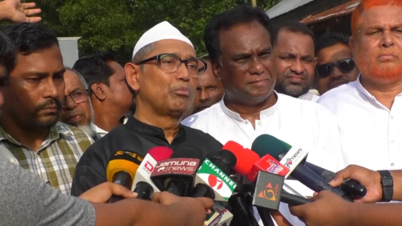 বিমান বিধ্বস্তে সকল নিহত ও আহতদের পাশে থাকবে বিএনপি: আযম খান