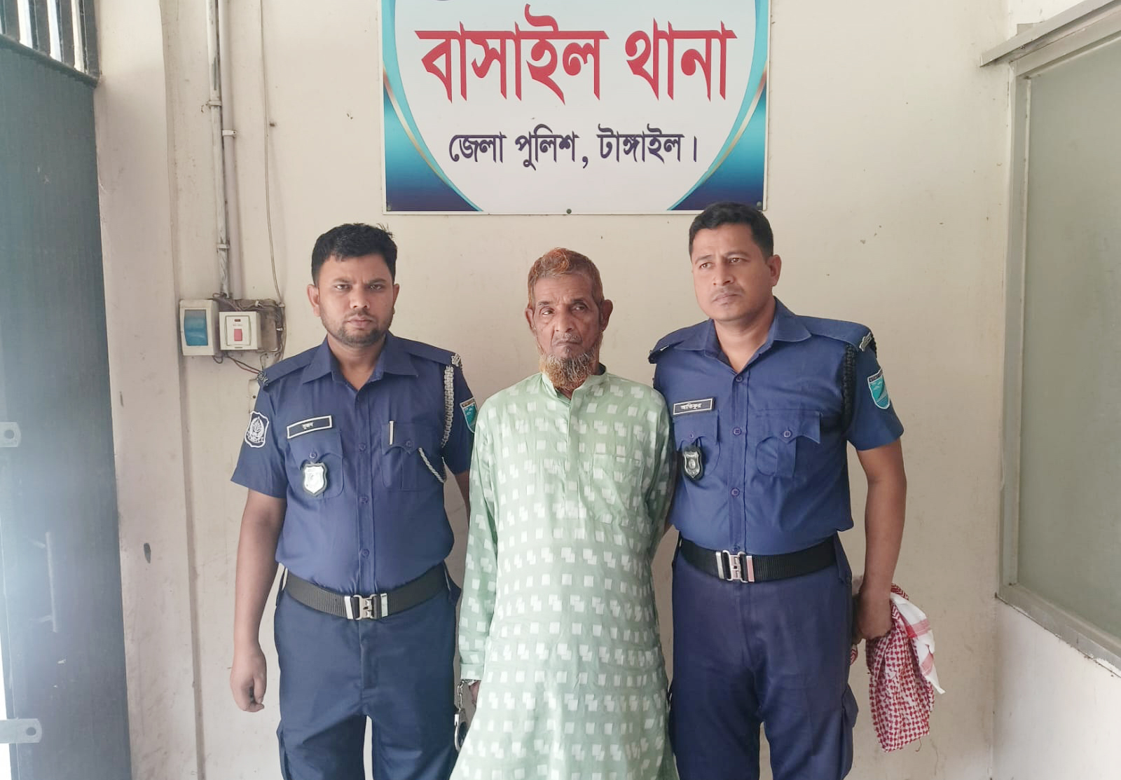 বাসাইলে হত্যা মামলার আসামি গ্রেফতার