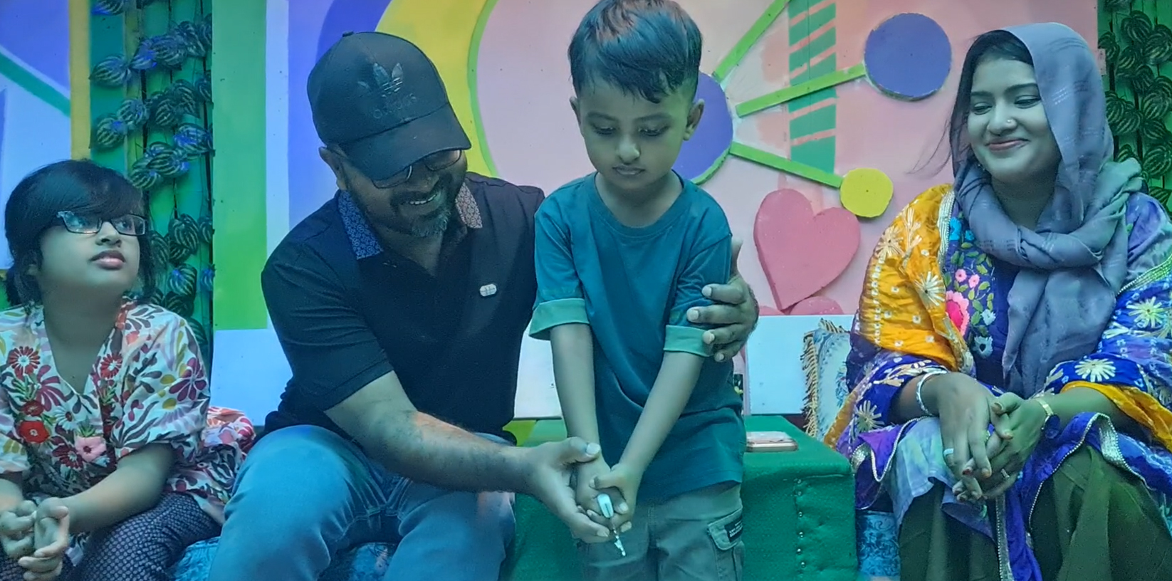 বাসাইলে জমকালো আয়োজনে ‘সাম্পান’ সী-ফুড ফাস্টফুড এন্ড পার্টি সেন্টারের যাত্রা শুরু